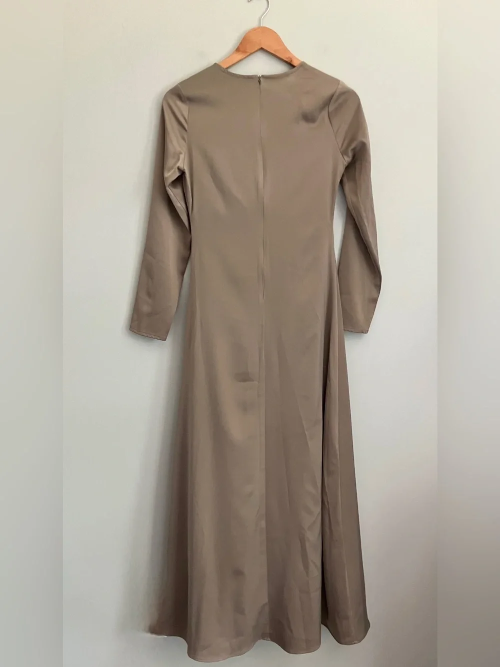 ELAA Muted Olive Green/Taupe Satin Long Sleeve A-Line Maxi Dress Size XXS-XS - Picture 6 of 12